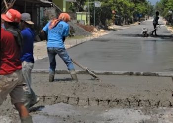 Viral, Tak Kunjung di Perbaiki Warga Grobogan Rogoh Kocek Pribadi 2,8 M Bangun Jalan