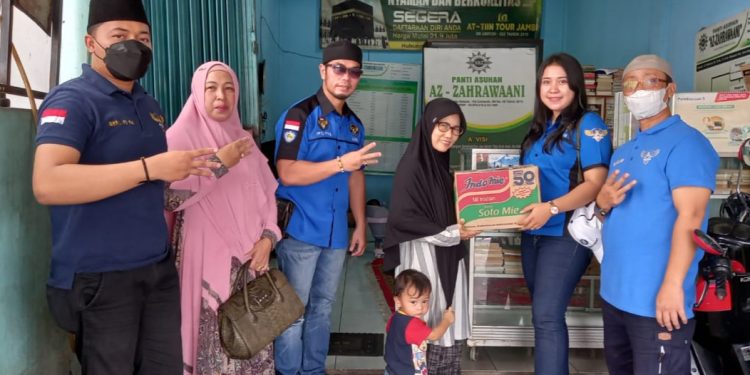 Komunitas IFC Jambi Berikan Santunan dan Buka Puasa Bersama Santri Tahfidz Qur’an Yatim Dhu’afa Al-Rasyid