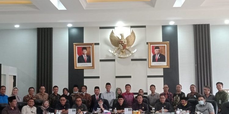 DPRD Provinsi Jambi Gelar Fit And Proper Test Calon KI Jambi Periode 2022 – 2026