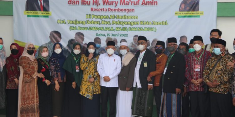 Gubernur Jambi Dampingi Wapres RI Kunker ke Ponpes Al Jauharen