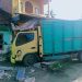 Braakk! Mobil Batubara Hantam Rumah Warga Kasang Kotakarang 