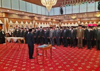 Gubernur Al Haris Lantik 263 Kepala SMA/SMK Se-Provinsi Jambi