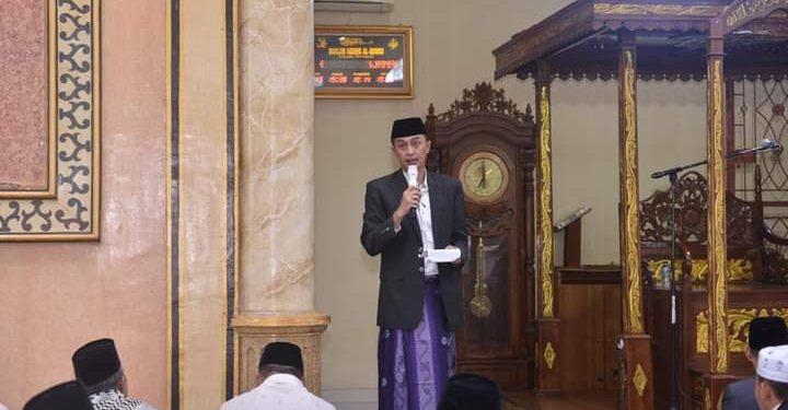 Pj Bupati Muarojambi Shalat Idul Adha 1443 H di Masjid Agung Al- Abror