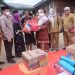 Bupati Muarojambi Berikan Bantuan Kepada Korban Kebakaran di Pulau Kayu Aro