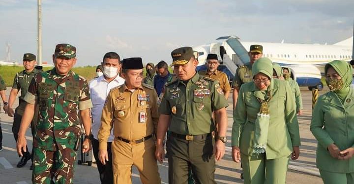 Gubernur Al Haris Sambut Kedatangan KSAD Jenderal TNI Dudung di Jambi