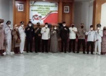 Unsur Pimpinan DPRD Muaro Jambi Hadiri Pelantikan 54 Kades Terpilih