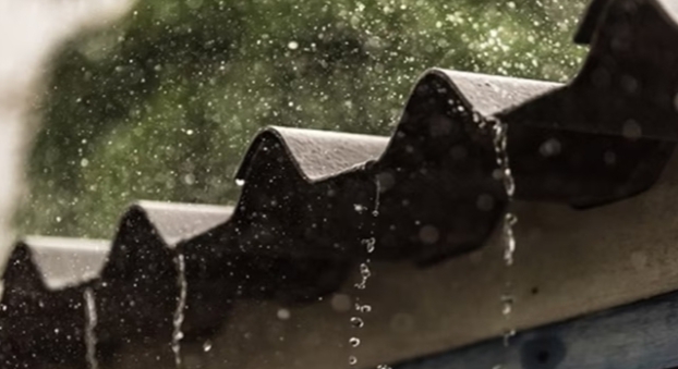 Air Hujan dari Atap Tetangga Mengganggu? Inilah Langkah Hukum yang Bisa Dilakukan