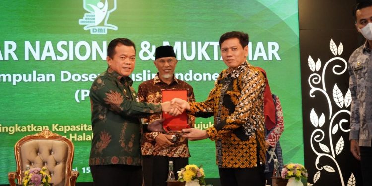 Gubernur Al Haris Harap PDMI Turut Bantu Pemerintah Teliti Produk Halal 
