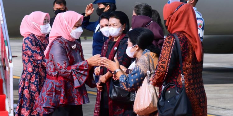 Ibu Negara Iriana Joko Widodo Kunjungi Provinsi Jambi