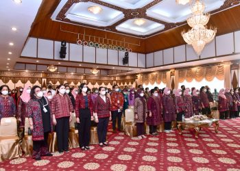 Ibu Iriana dan Ibu Wury Buka Program PKW Tekun Tenun Tahun 2022