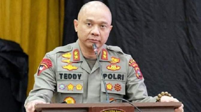 Kapolda Jatim Irjen Teddy Minahasa Ditangkap Terkait Narkoba 