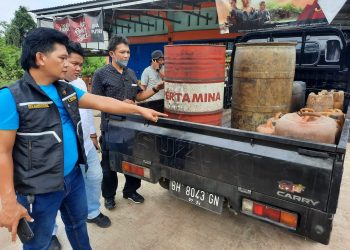 Kapolsek Jaluko dan Tim Rajawali Mengamankan diduga Gudang BBM Ilegal