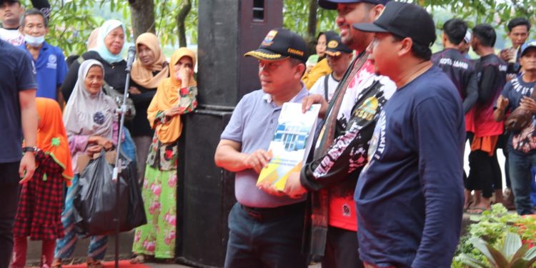 Al Haris Sambut Kedatangan Tim Milir Berakit