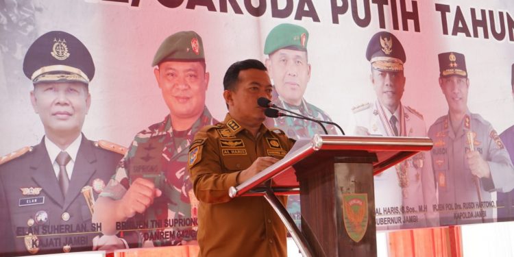 Al Haris Hadiri Penutupan Karya Bhakti TNI Korem 042 / Garuda Putih di Muara Bulian