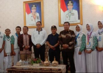 Gubernur Jambi Sambut 9 Siswa Peraih Medali Emas Tingkat Dunia Kompetisi Inovasi Pelajar