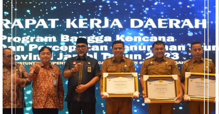 Muaro Jambi Raih Penghargaan Terbaik II dalam Upaya Menurunkan Stunting di Provinsi Jambi