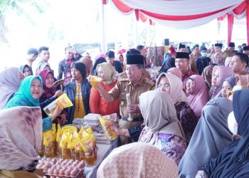 Bantu Meringankan Beban Masyarakat, TP PKK Gelar Pasar Murah