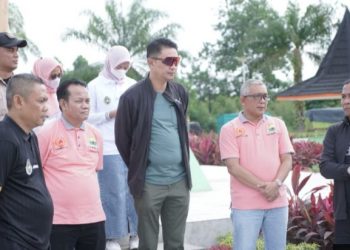 Lepas Tim Sepak Bola Turnamen Gubernur Cup, ini Pesan PJ Bupati 