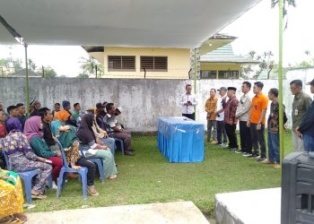 Gubernur Al Haris Bagikan 600 Paket Sembako di Kabupaten Batanghari 