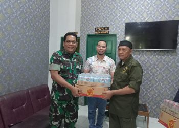Kolonel Inf Marsal Denny Bagikan Tali Asih Kepada Insan Pers Kodim 0415/Jambi 