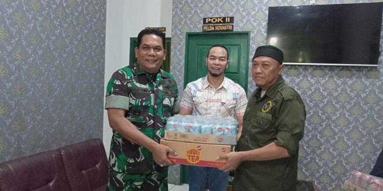 Kolonel Inf Marsal Denny Bagikan Tali Asih Kepada Insan Pers Kodim 0415/Jambi 