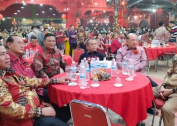 Gubernur Al Haris Hadiri Cap Go Meh di Klenteng Hok Kheng Tong