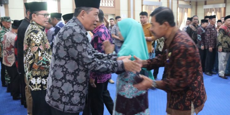 Wagub Abdullah Sani Hadiri Halal Bihalal Dengan Masyarakat Kota Sungai Penuh 