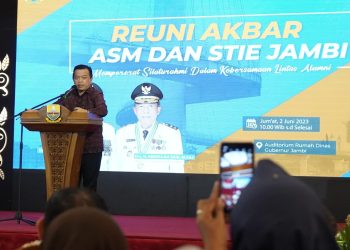 Gubernur Al Haris Harapkan ASM-STIE Jambi Dirikan Akademi Pariwisata 