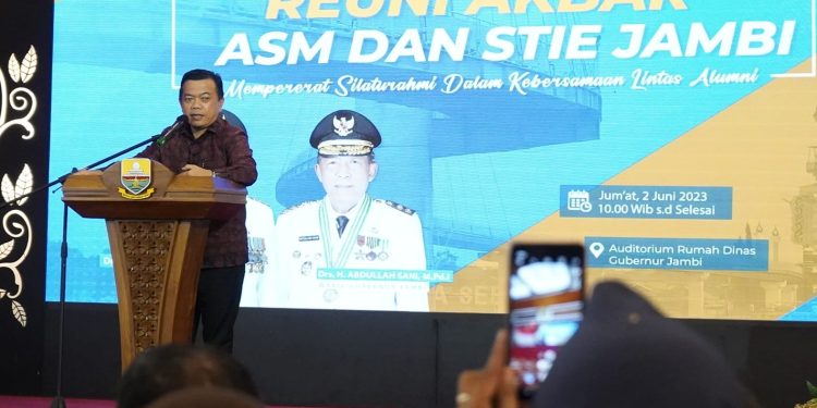 Gubernur Al Haris Harapkan ASM-STIE Jambi Dirikan Akademi Pariwisata 