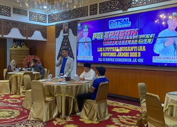 Gubernur Al Haris Lepas Tim Futsal Jambi yang Akan Bertanding di Liga Futsal Nusantara 