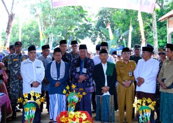 Wagub Sani Hadiri Pengajian Akbar di Ponpes Amanatul Ummah Rimbo Bujang