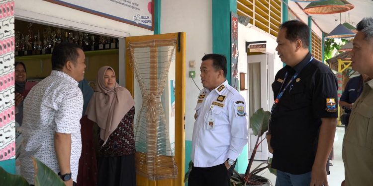 Gubernur Al Haris Turun Langsung Pantau Proses PPDB di Sejumlah Kabupaten/Kota