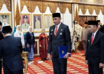 Bachyuni Deliansyah Terima SK Perpanjangan Jabatan Penjabat Bupati Muaro Jambi