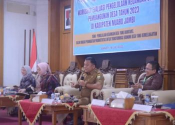 Sekda Muaro Jambi Membuka Workshop Evaluasi Pengelolaan Keuangan dan Pembangunan Desa Tahun 2023