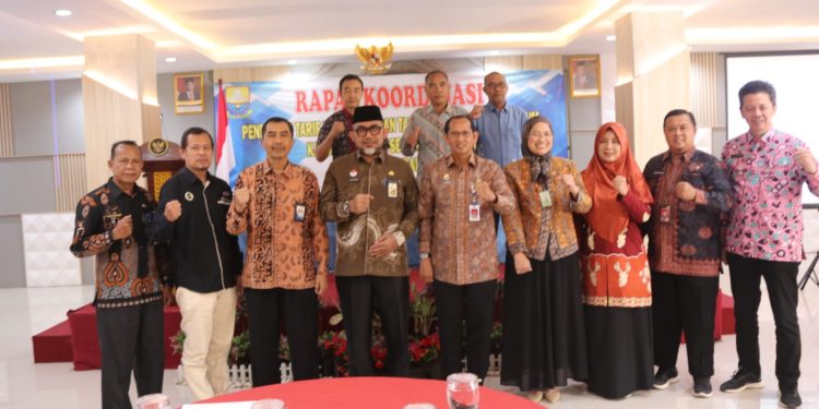 Sekda Sudirman Buka Rakor Tarif Batas Atas dan Bawah Air Minum 