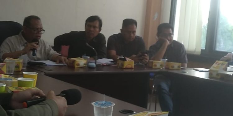 Rapat Penyelesaian Kawasan Hutan Eks PT RKK,Kadis Kehutanan melakukan Pembiaran 