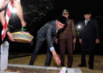 Pj Bupati Hadiri Apel Kehormatan dan Malam Renungan Suci dalam rangka Memperingati Hari Kemerdekaan RI ke- 78