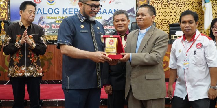 Sekda Sudirman: Dialog Kebangsaan Sarana Pemersatu Umat Beragama 