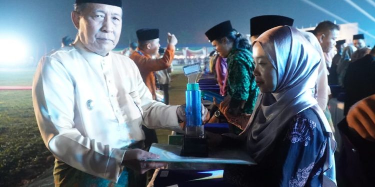 Wagub Abdullah Sani Tutup MTQ ke- 52 di Sarolangun 