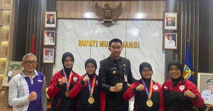 Pj Bupati Muaro Jambi Terima Kunjungan Atlet Taekwondo Peraih Medali Emas Kejurnas Jakarta
