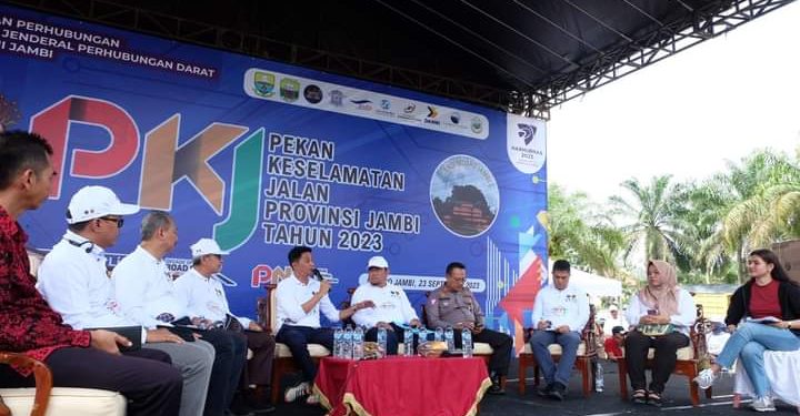 Pemerintah Kabupaten Muaro Jambi Mengelar Senam Sehat di Taman Tugu Tangam Desa Pijoan
