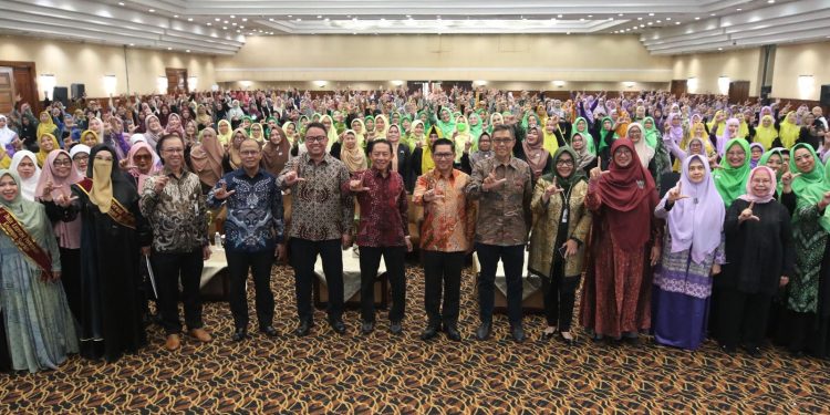 OJK Luncurkan Sicantiks Sahabat Ibu Cakap Literasi Keuangan Syariah 