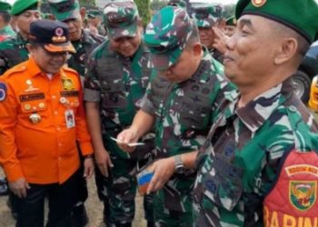 Jendral Dudung Periksa Dompet Babinsa, Kaget Isinya Cuma Rp 2000