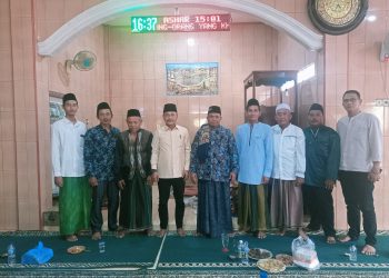 Ustad Kholil Ceramah di Senawar Jaya, Dihadiri Ketua DPRD Muba dan Ratusan Jamaah 