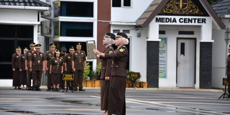 Peringati Hari Ibu Seluruh Jaksa Perempuan Jadi Petugas Upacara
