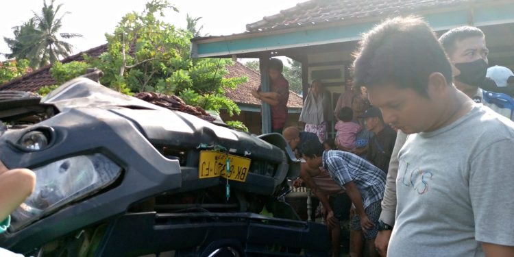 Lakalantas di Sekernan, Satu Orang Pengendara Mobil Tangki Tewas