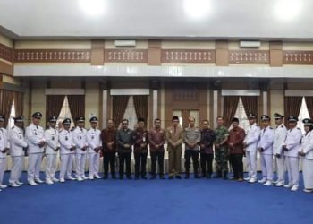 Wako Ahmadi Lantik 17 Kepala Desa Terpilih Periode 2023-2029