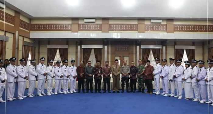 Wako Ahmadi Lantik 17 Kepala Desa Terpilih Periode 2023-2029