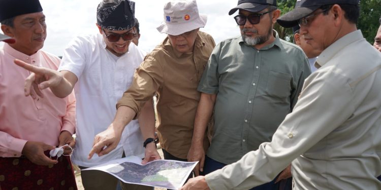 Sekda Sudirman Tinjau Stockpile dan Pembangunan Jalan Khusus PT SAS di Aurduri