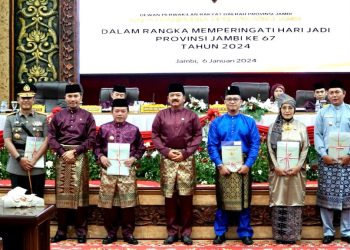Edi Purwanto Sampaikan Capain DPRD Jambi Selama Dilantik Hingga Akhir 2023 di Paripurna HUT Jambi ke 67